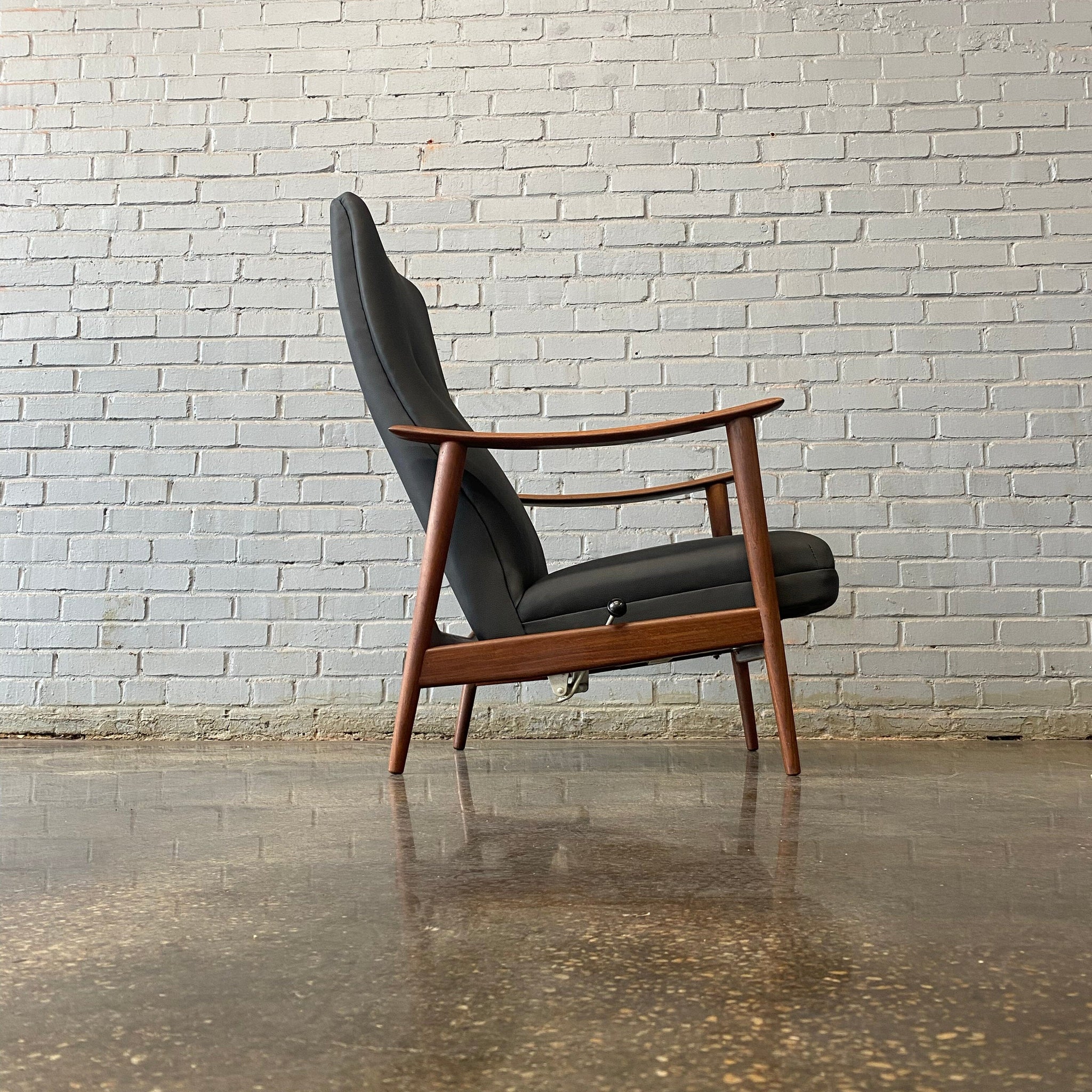 Lounge Chair by Arndt Lande Lounge Chairs Stokke 