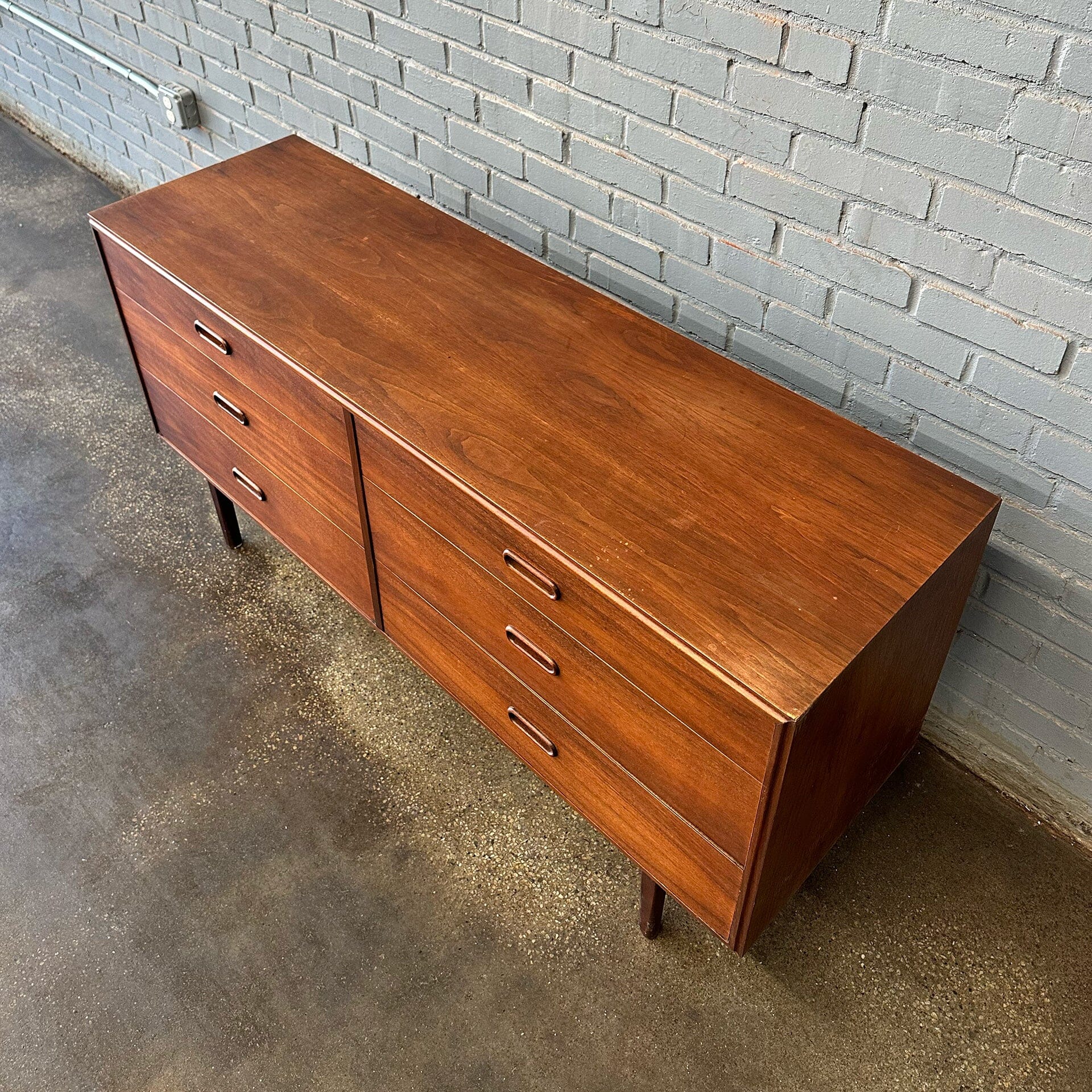 6 Drawer Walnut Dresser by Jack Cartwright for Founders Dressers Founders 