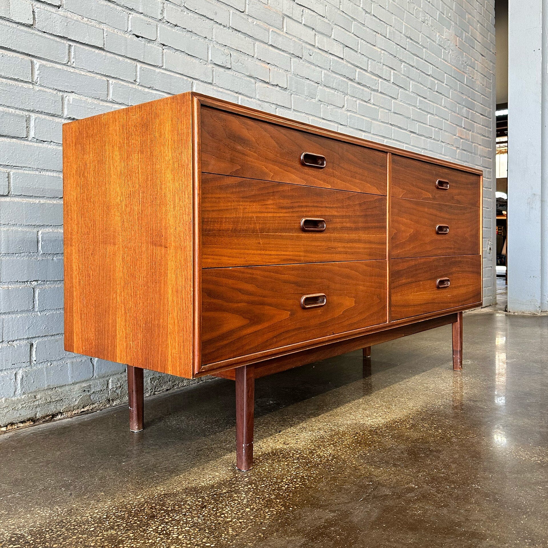 6 Drawer Walnut Dresser by Jack Cartwright for Founders Dressers Founders 