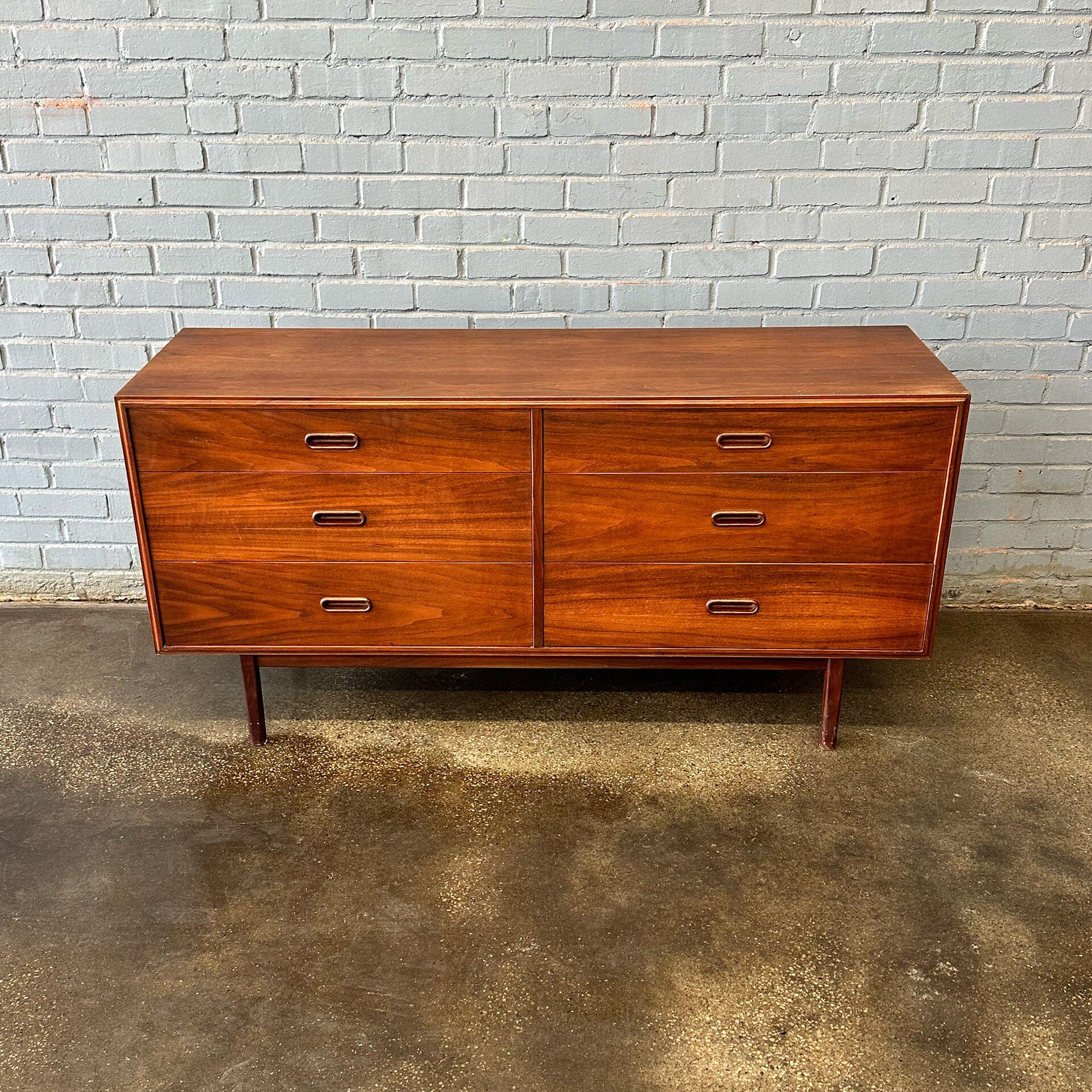 6 Drawer Walnut Dresser by Jack Cartwright for Founders Dressers Founders 