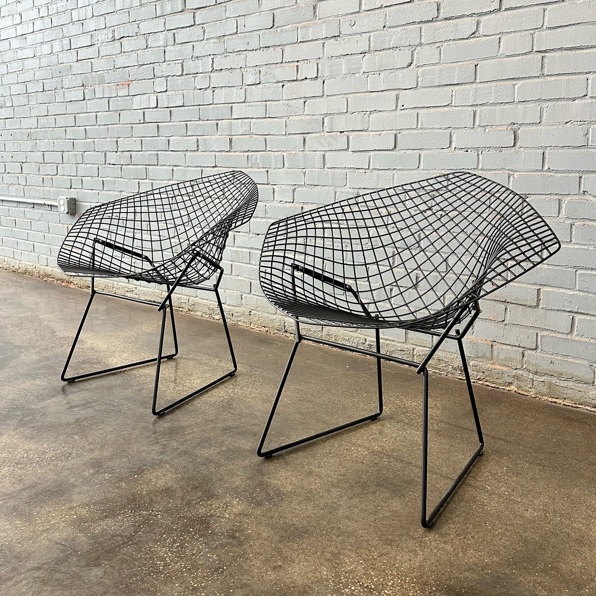 Bertoia Diamond Chairs Seating Knoll 