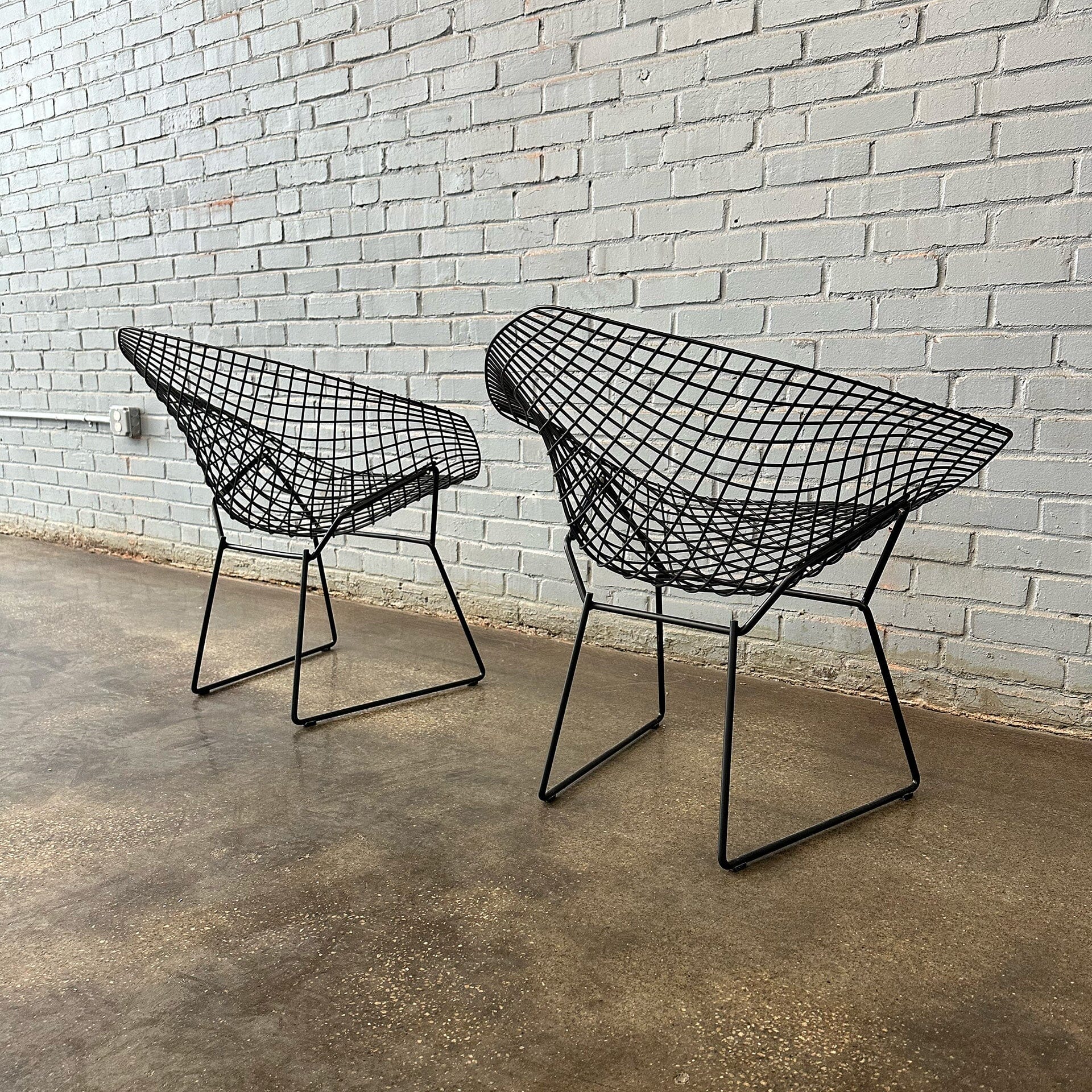 Bertoia Diamond Chairs Seating Knoll 