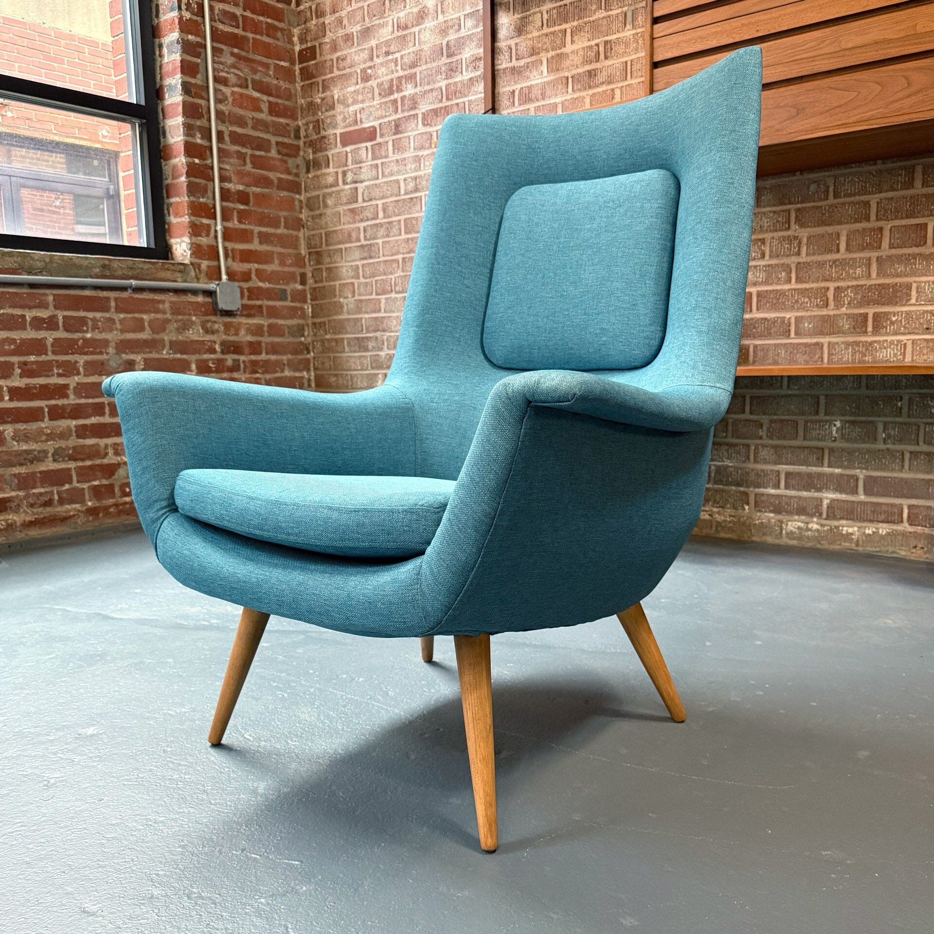 Danish Scoop-Backed Lounge Chair – MidMod Decor