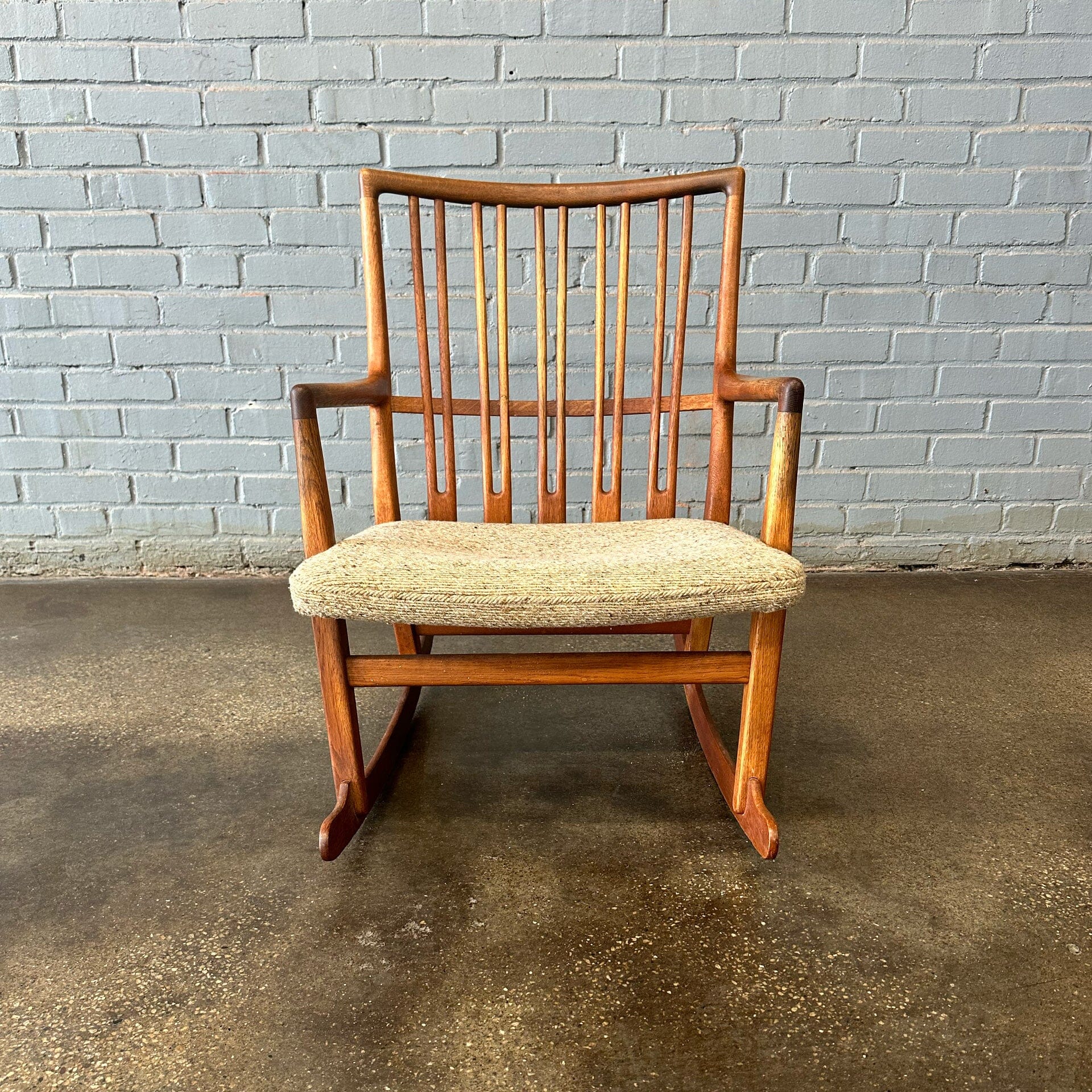 Hans Wegner ML-33 Rocking Chair Rocking Chair MidMod Decor 