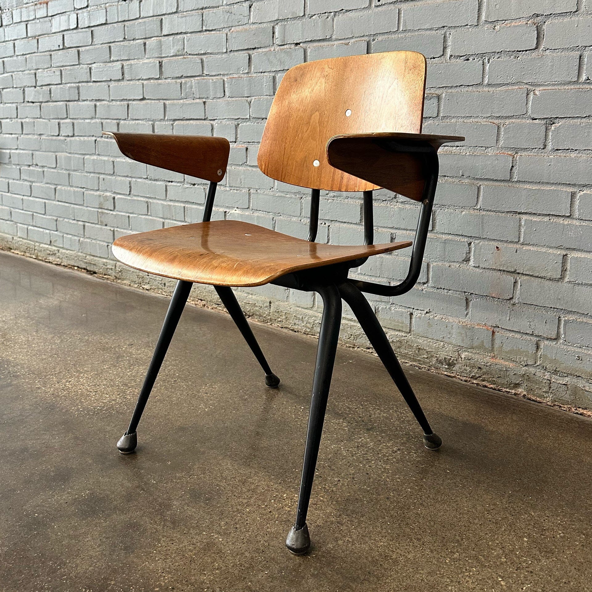 MCM Bent Plywood Chair by Brunswick – MidMod Decor