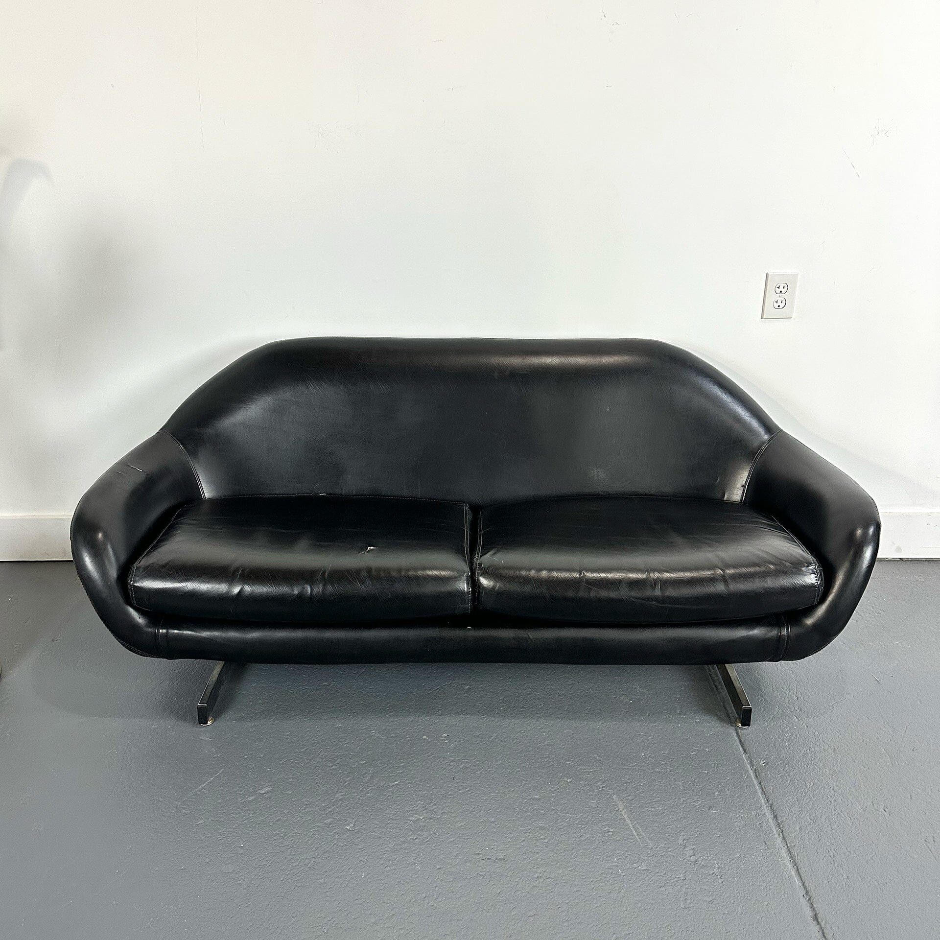 MCM Pod Sofa Sofa / Couch Unknown 