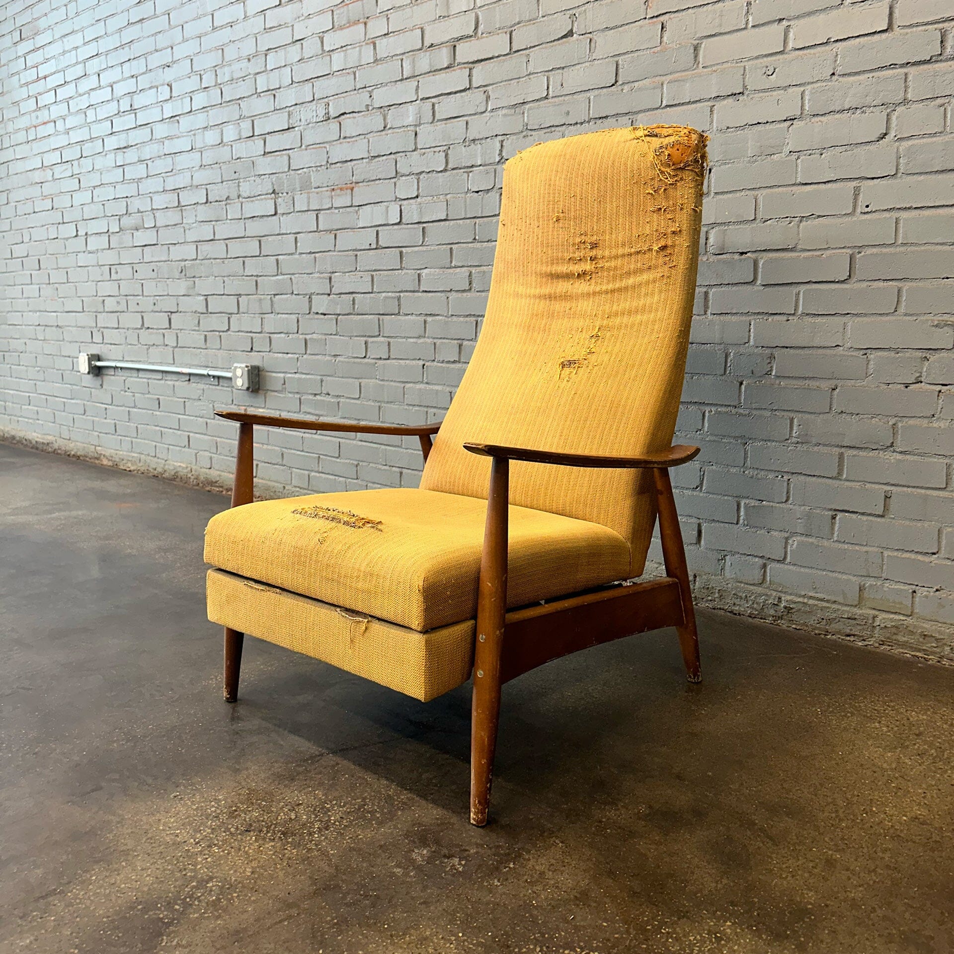 Milo Baughman Recliner for James Inc. Lounge Chairs James Inc 