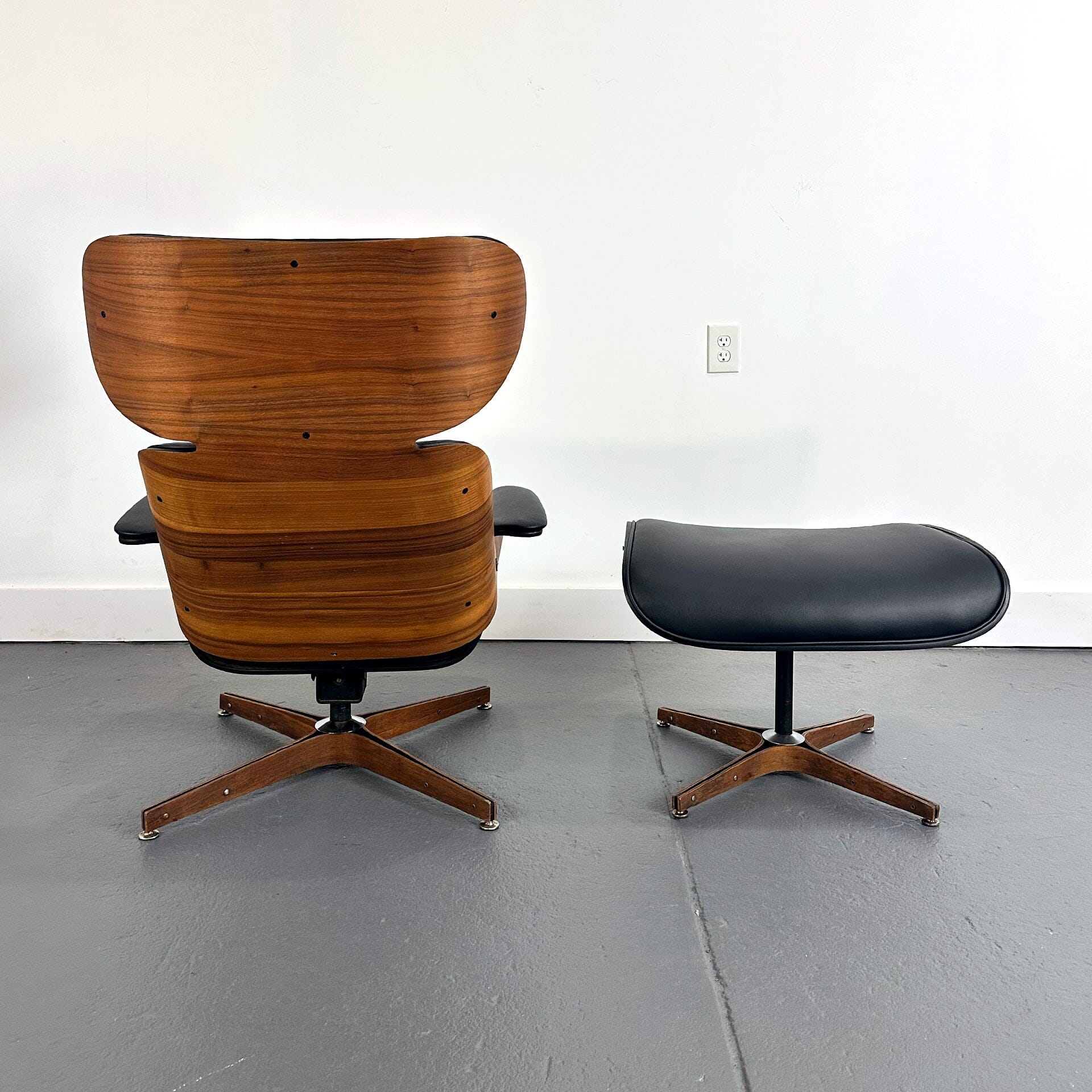 Mr Chair Eames Style Lounge Chair and Ottoman Lounge Chairs Plycraft 