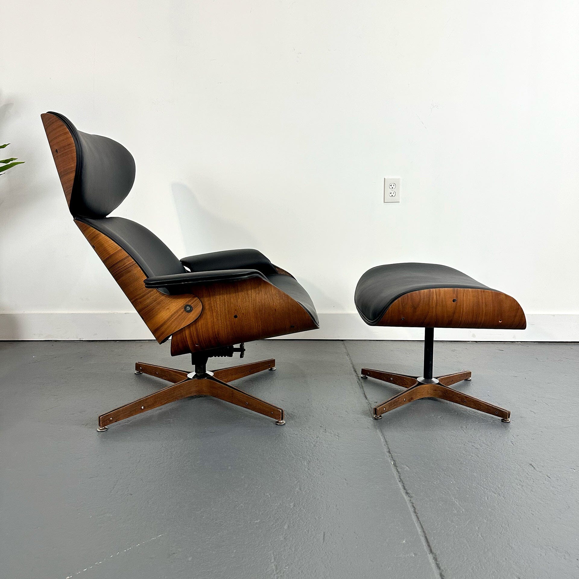 Mr Chair Eames Style Lounge Chair and Ottoman Lounge Chairs Plycraft 