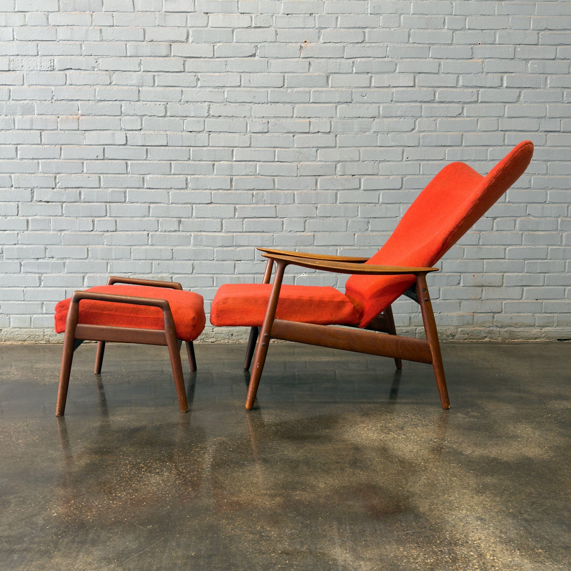 Norwegian Reclining Lounge Chair by K. Rasmussen – MidMod Decor