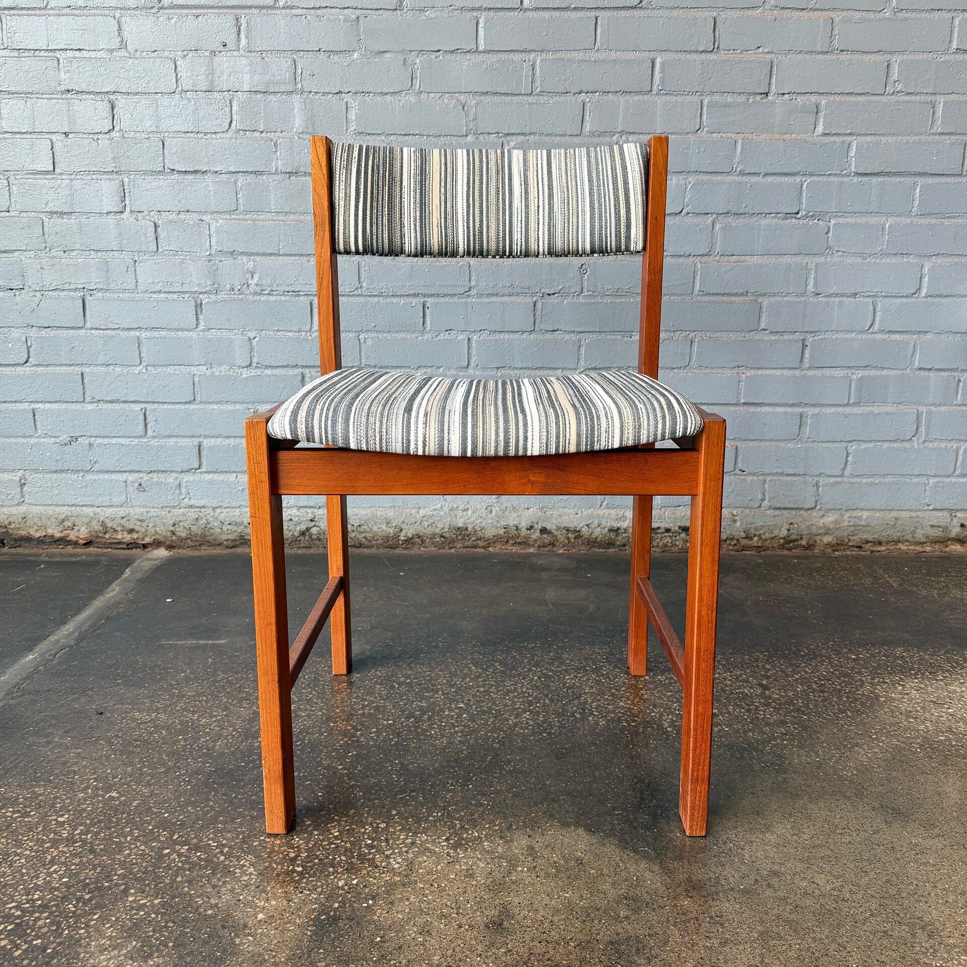 Set of 4 DScan Teak Dining Chairs Dining Chairs D-Scan 