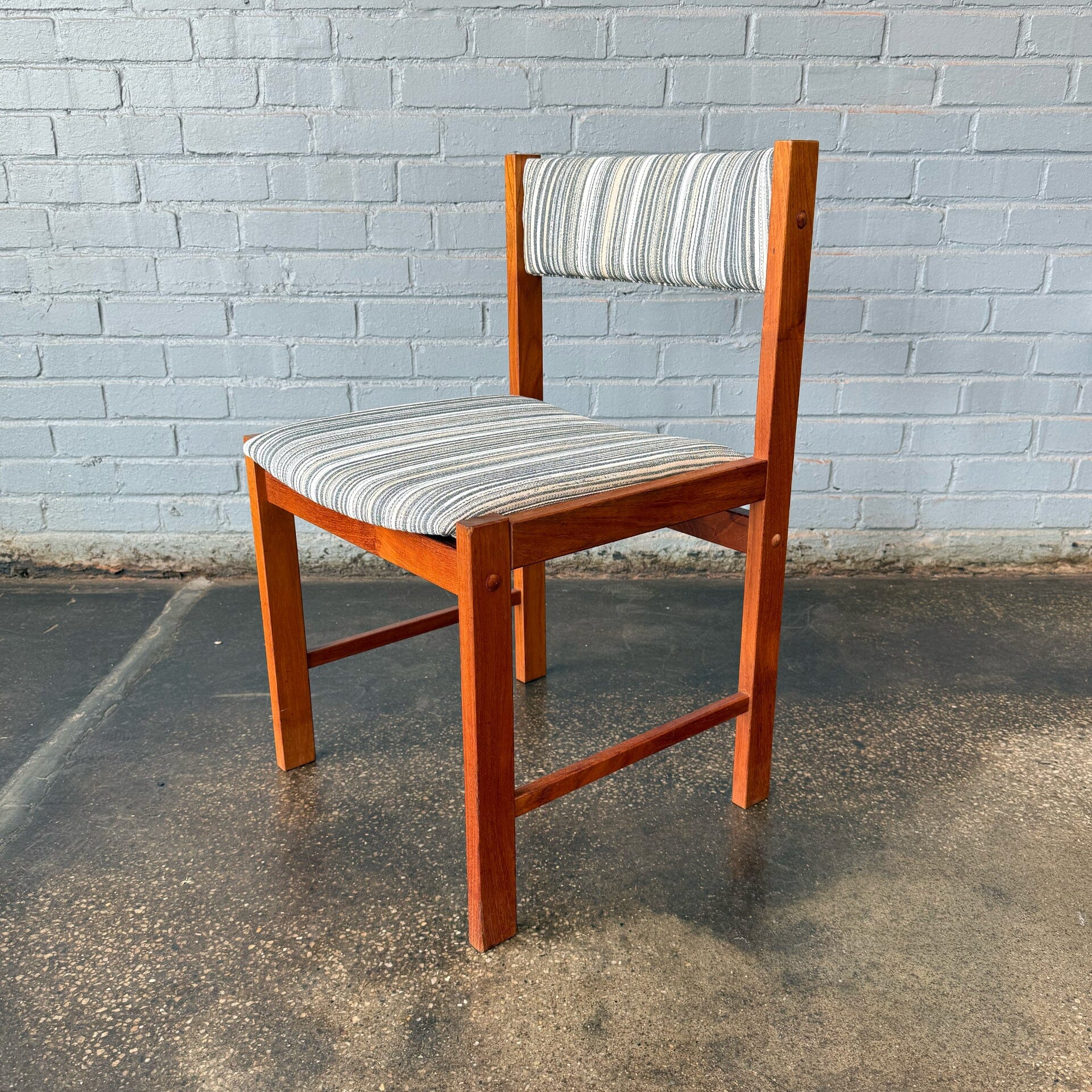Set of 4 DScan Teak Dining Chairs Dining Chairs D-Scan 