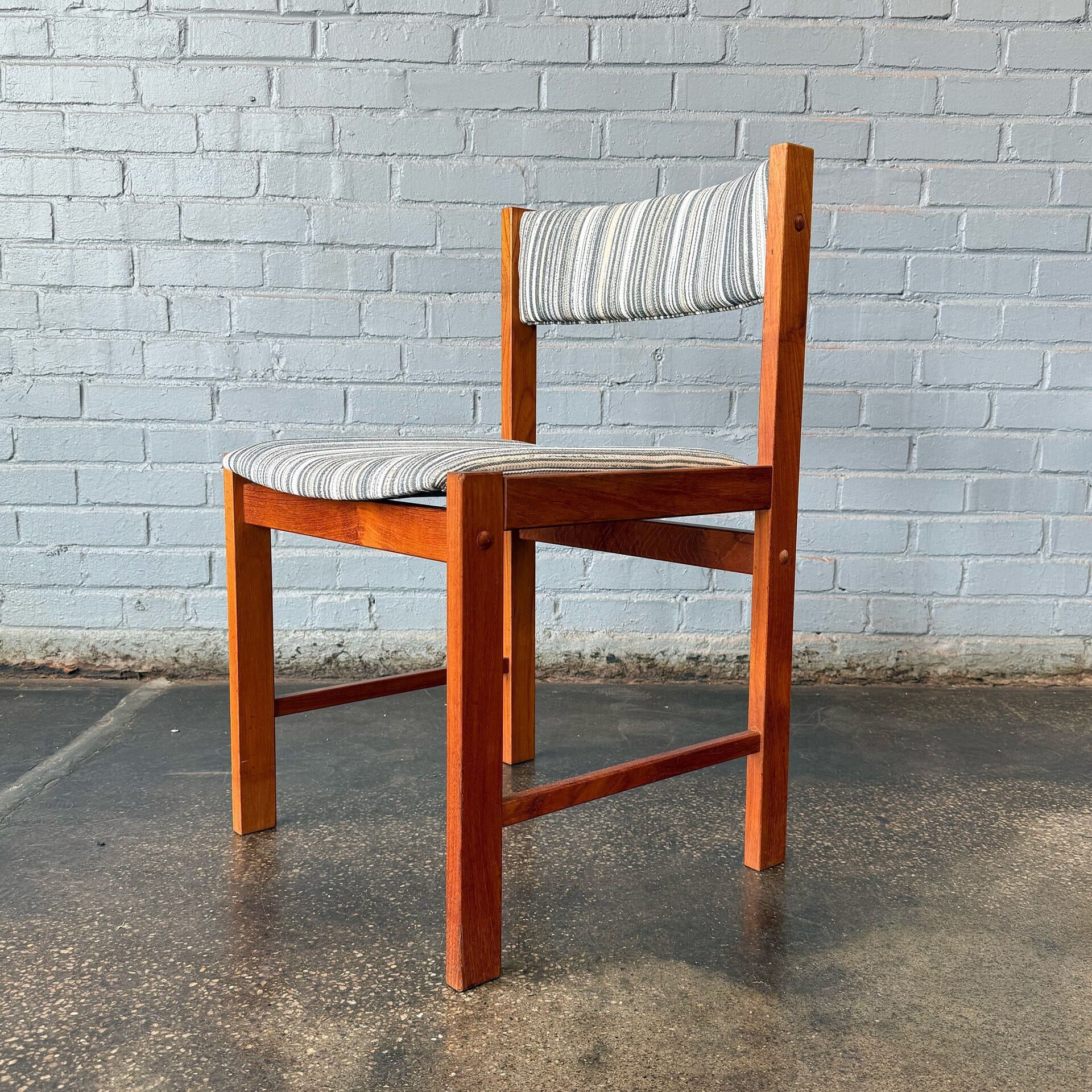Set of 4 DScan Teak Dining Chairs Dining Chairs D-Scan 