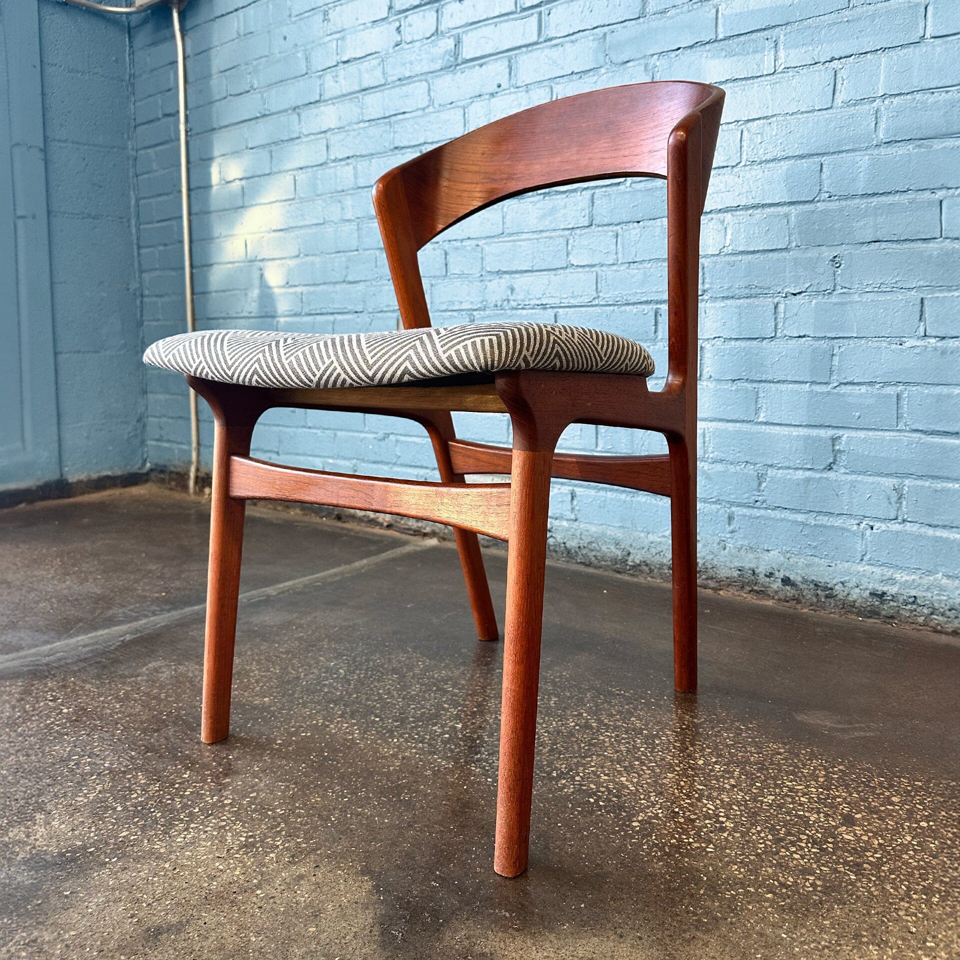 Set of 5 Curved Back Dining Chairs by Randers Møbelfabrik in Teak Dining Chairs Randers Møbelfabrik 