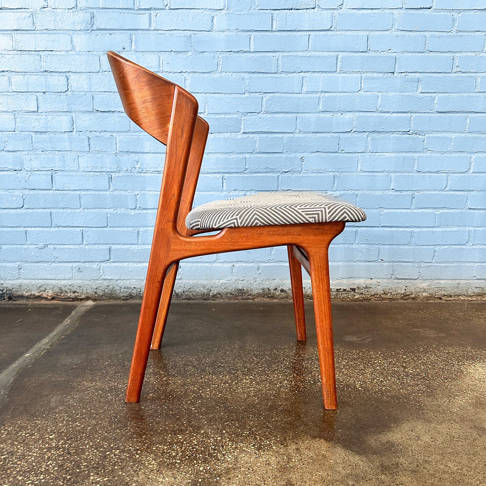 Set of 5 Curved Back Dining Chairs by Randers Møbelfabrik in Teak Dining Chairs Randers Møbelfabrik 