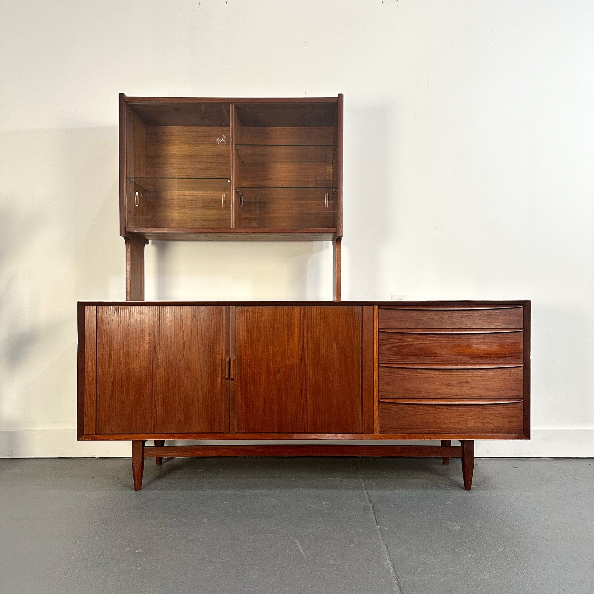 Teak Two-Tier Sideboard Sideboards Westnofa 