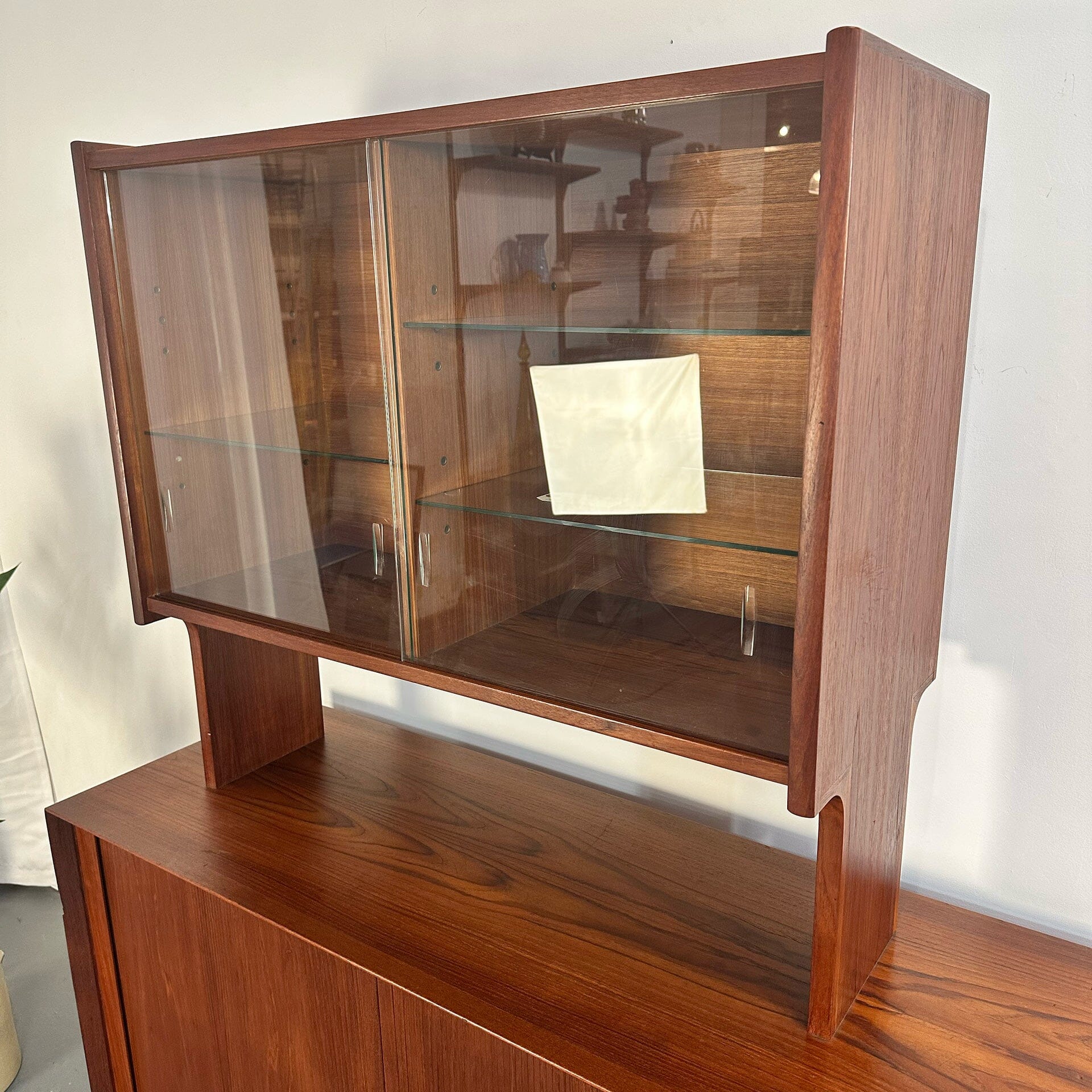 Teak Two-Tier Sideboard Sideboards Westnofa 