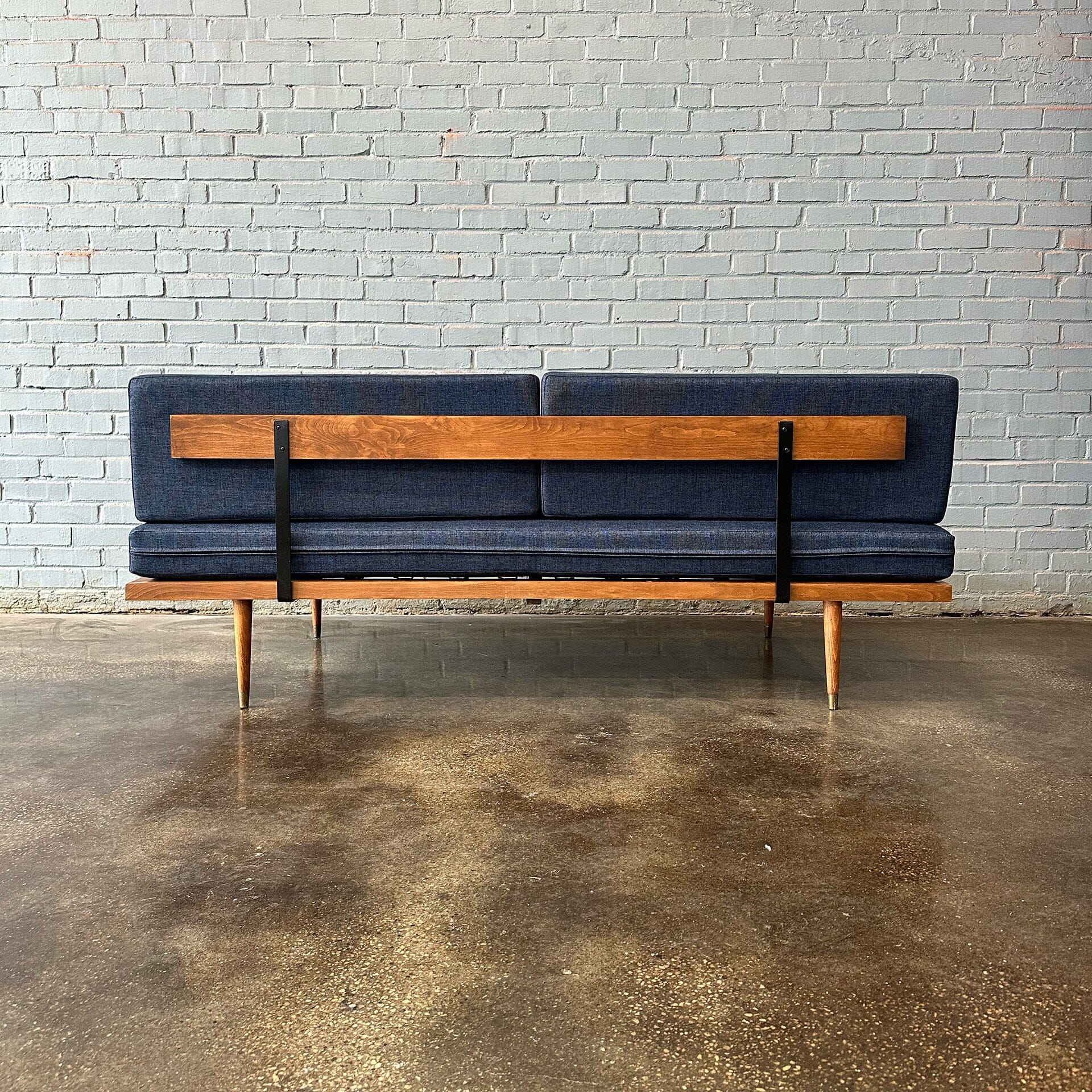 Walnut Mid-Century Modern Daybed Sofa / Couch Unknown 