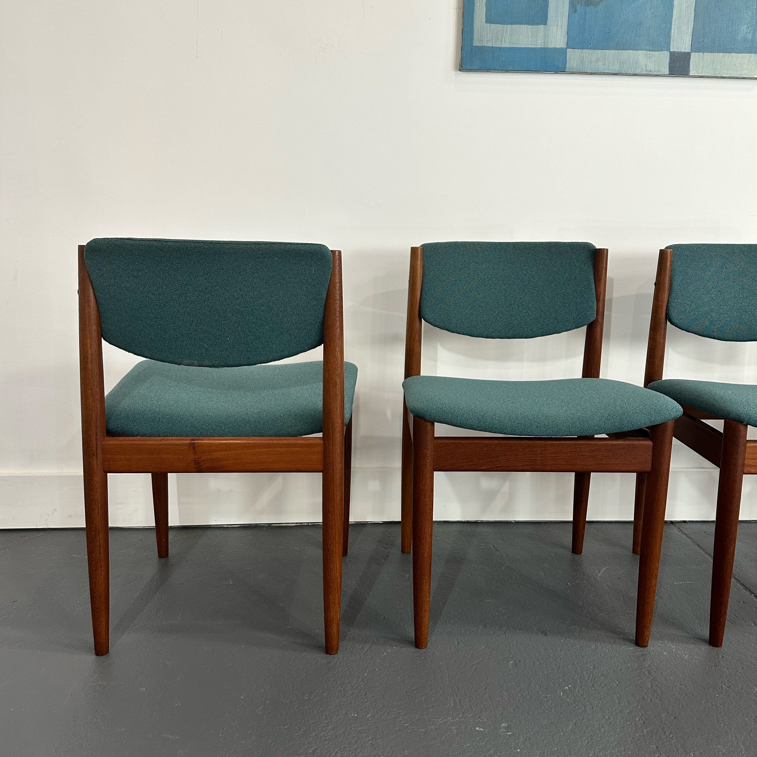 Set of 4 Finn Juhl Model 197 Danish Modern Dining Chairs – MidMod