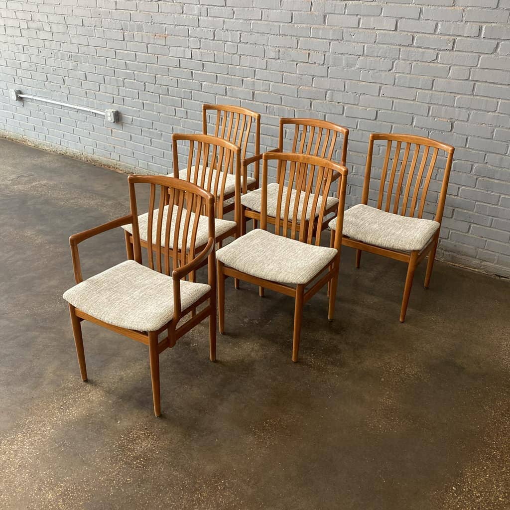 Set of 6 Teak Dining Chairs by Vamdrup Stolefabrik – MidMod Decor